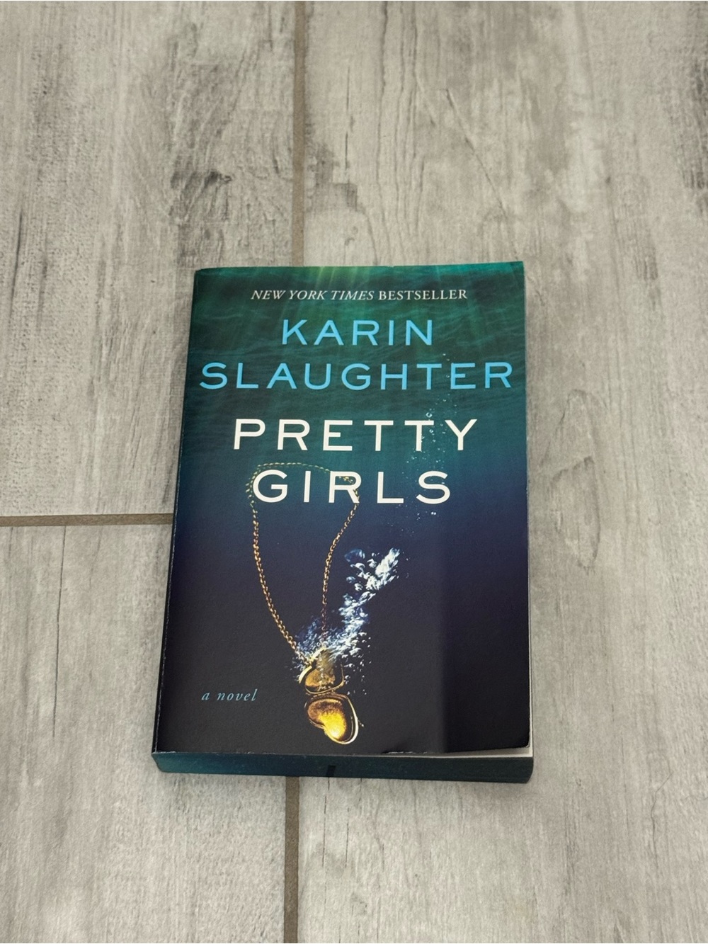 Pretty Girls by karin slaughter